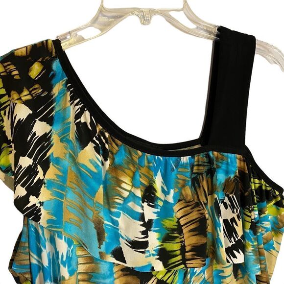 New Jennie & Marlis One Shoulder Top, size PL, feminine, multicolor, asymmetric - Picture 3 of 7